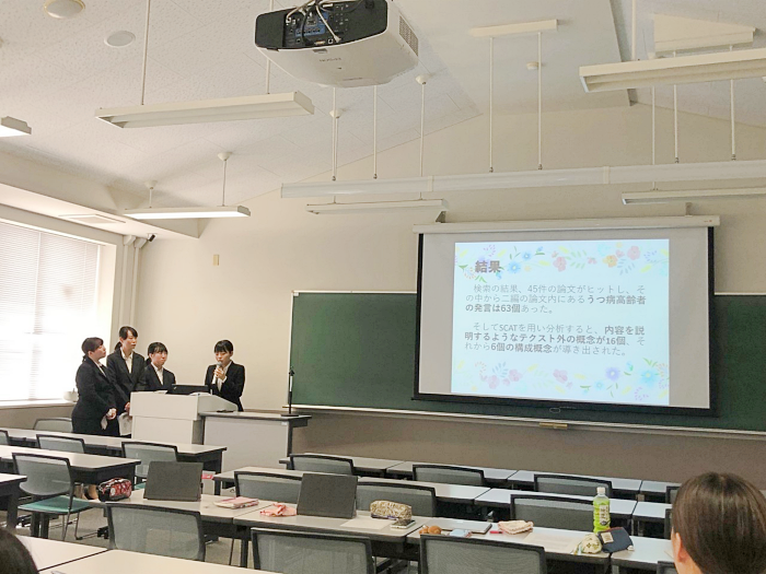 2019年度卒業研究発表会を開催！～看護医療学科4-1