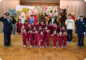 10交通安全人形劇04.jpg