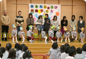 11お誕生会01.jpg