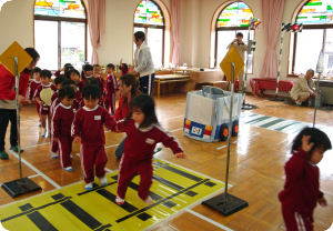 11交通安全人形劇03.jpg