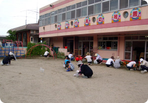 11清掃奉仕作業01.jpg