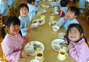 11バイキング給食03.jpg
