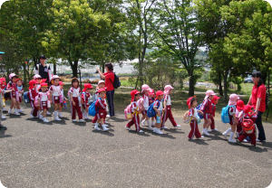 12春の遠足01.jpg