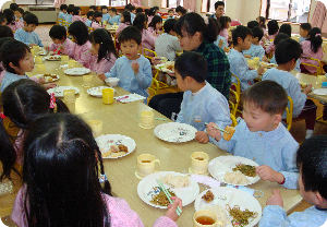 12バイキング給食04.jpg