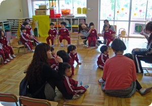 13保育参観0401.jpg