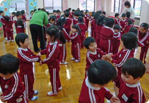 13新入園児歓迎会01.jpg
