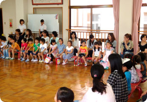 14卒園児招待01.jpg